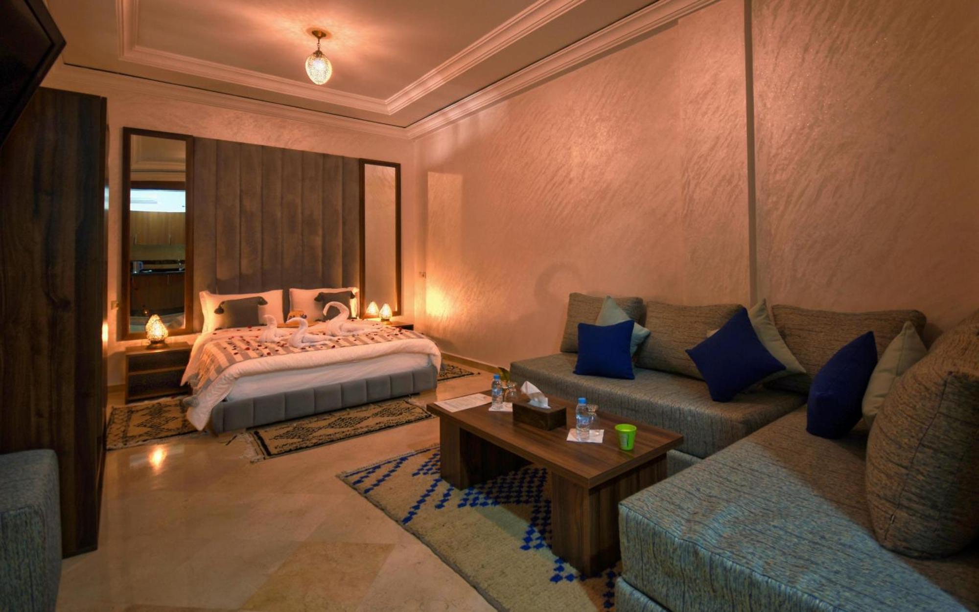 Blue Wave Lodge Agadir n'Ait Sa Værelse billede
